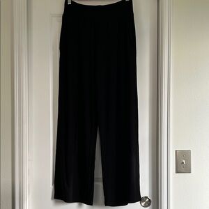 Cozy Earth Ribbed Wide Leg Lounge Pants with POCKETS! 
*Reasonable offers only*
